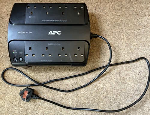 Apc back ups 700 - es,