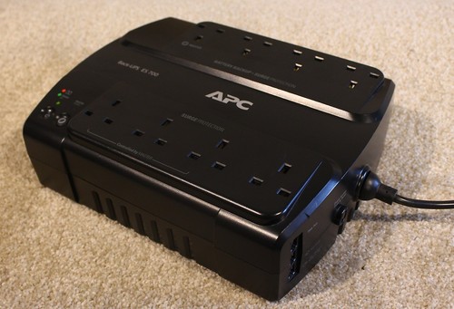 Apc be700g ups with new - apc, be700g-uk
